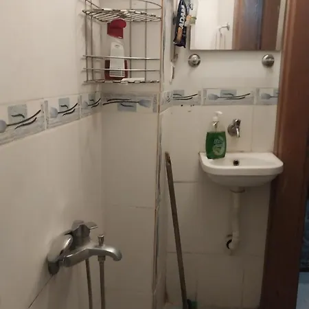 Yenifoca Merkezde Tas Triplex.